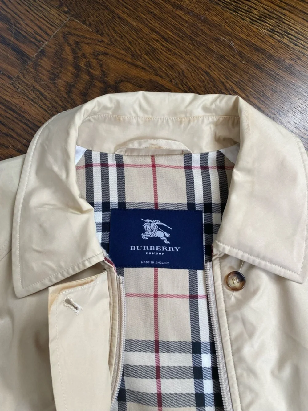 Burberry London Woman’s Classic Beige Trench Coat - Picture 3 of 8